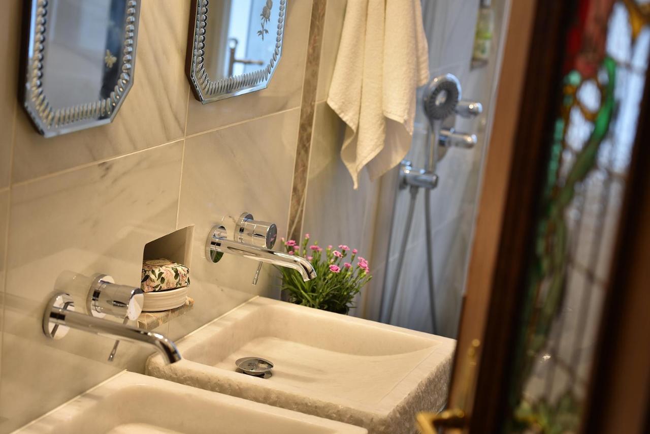 Apartman Dalia Janáčkovo nábřeží Praga Exterior foto